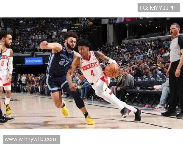 11月12日火箭对阵灰熊精彩直播全程回顾与赛后分析 11月12日火箭对阵灰熊精彩直播全程回顾与赛后分析