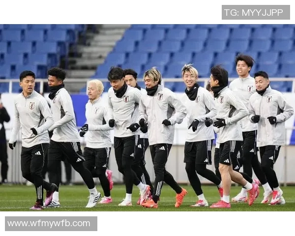 东亚杯精彩对决日本队迎战香港队直播全程回顾与分析 东亚杯精彩对决日本队迎战香港队直播全程回顾与分析