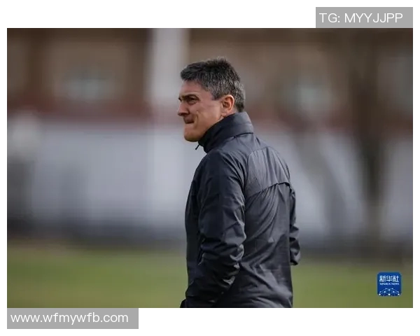 足球明星Nina的精彩瞬间与独特动作解析