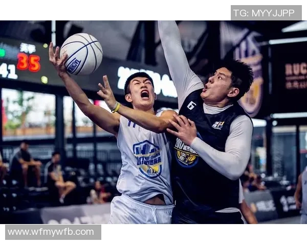 上海篮球队在联赛中的比赛经验与表现分析与总结