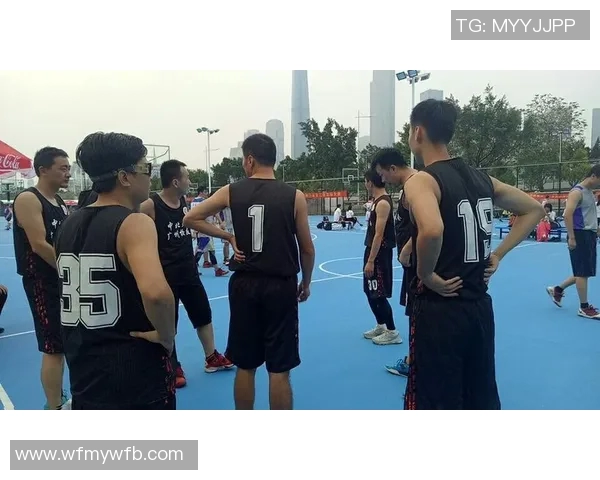 广州篮球队在邀请赛中的默契配合与战术执行分析 广州篮球队在邀请赛中的默契配合与战术执行分析